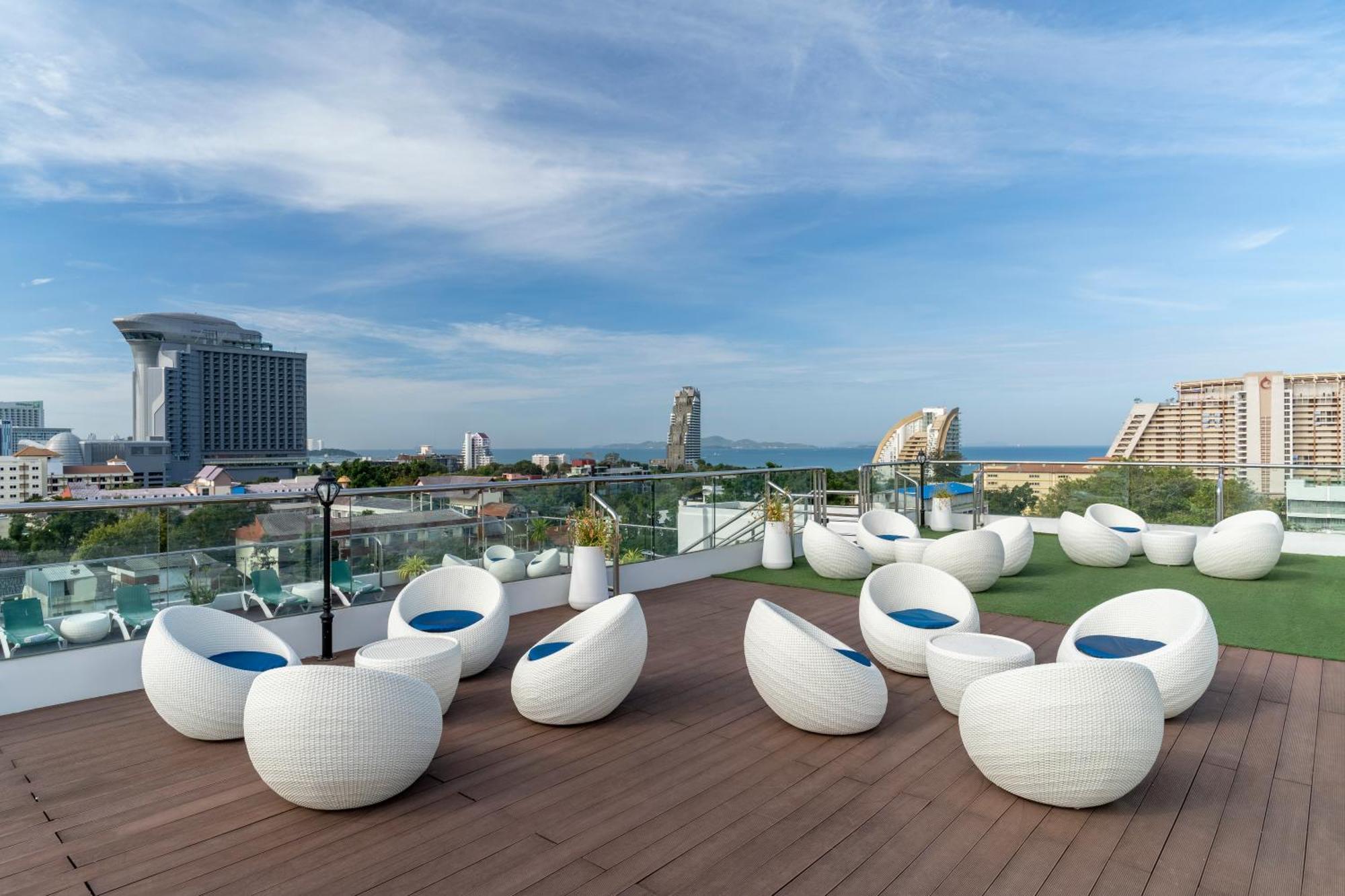 Blue Boat Hotel Jc Pattaya Exterior foto